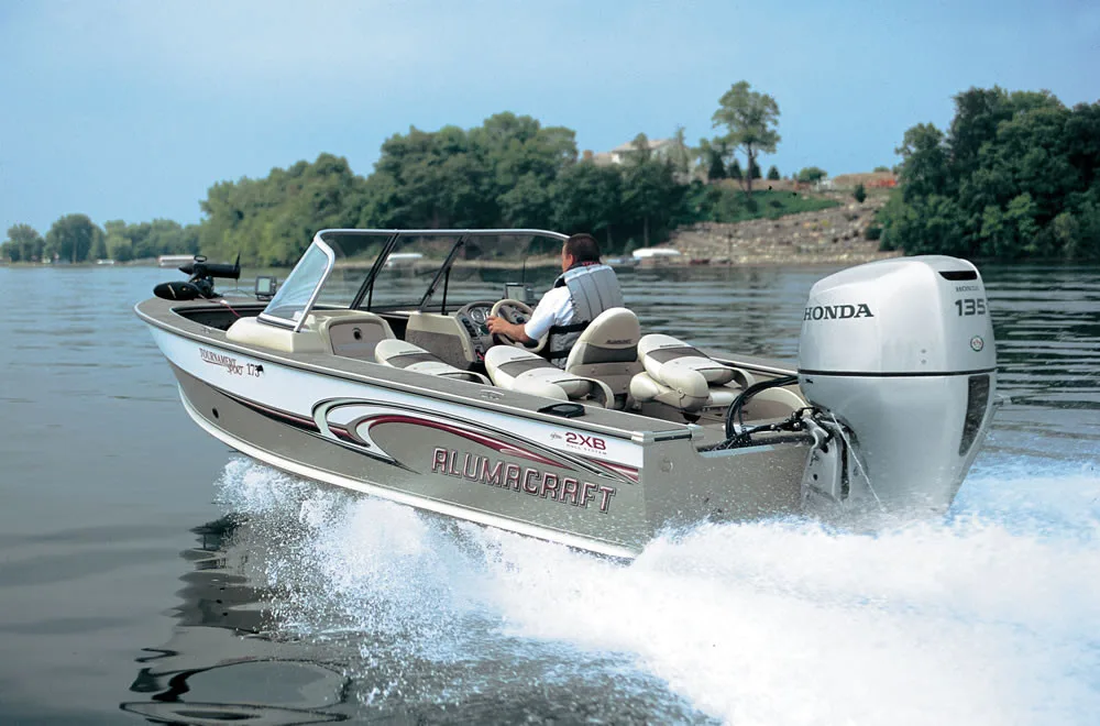 Honda Motors BF135 on the water