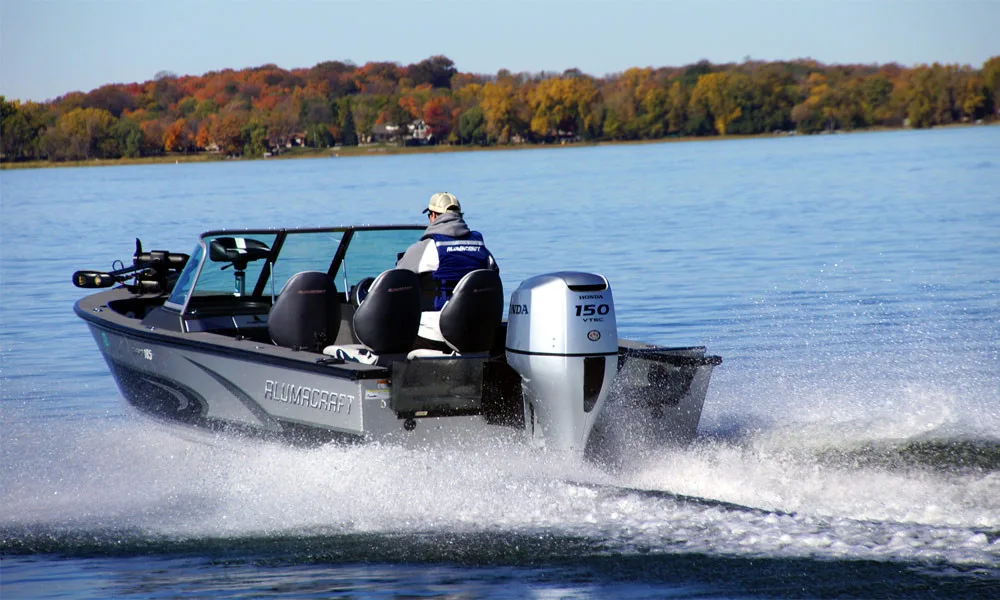 Honda Motors BF150 on the water