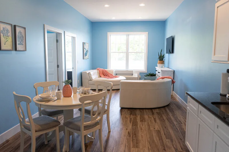 UNIT 3 – 3 BEDROOMS rental interior