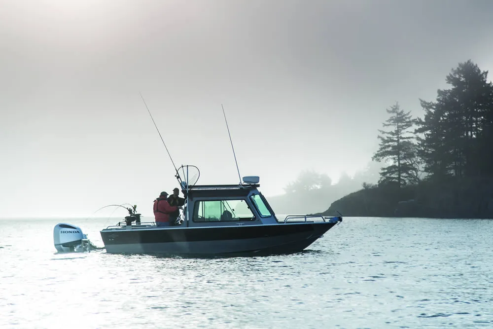 Honda Motors BF225 on the water