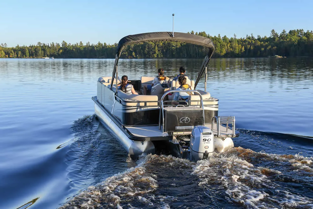 Honda Motors BF90 on the water